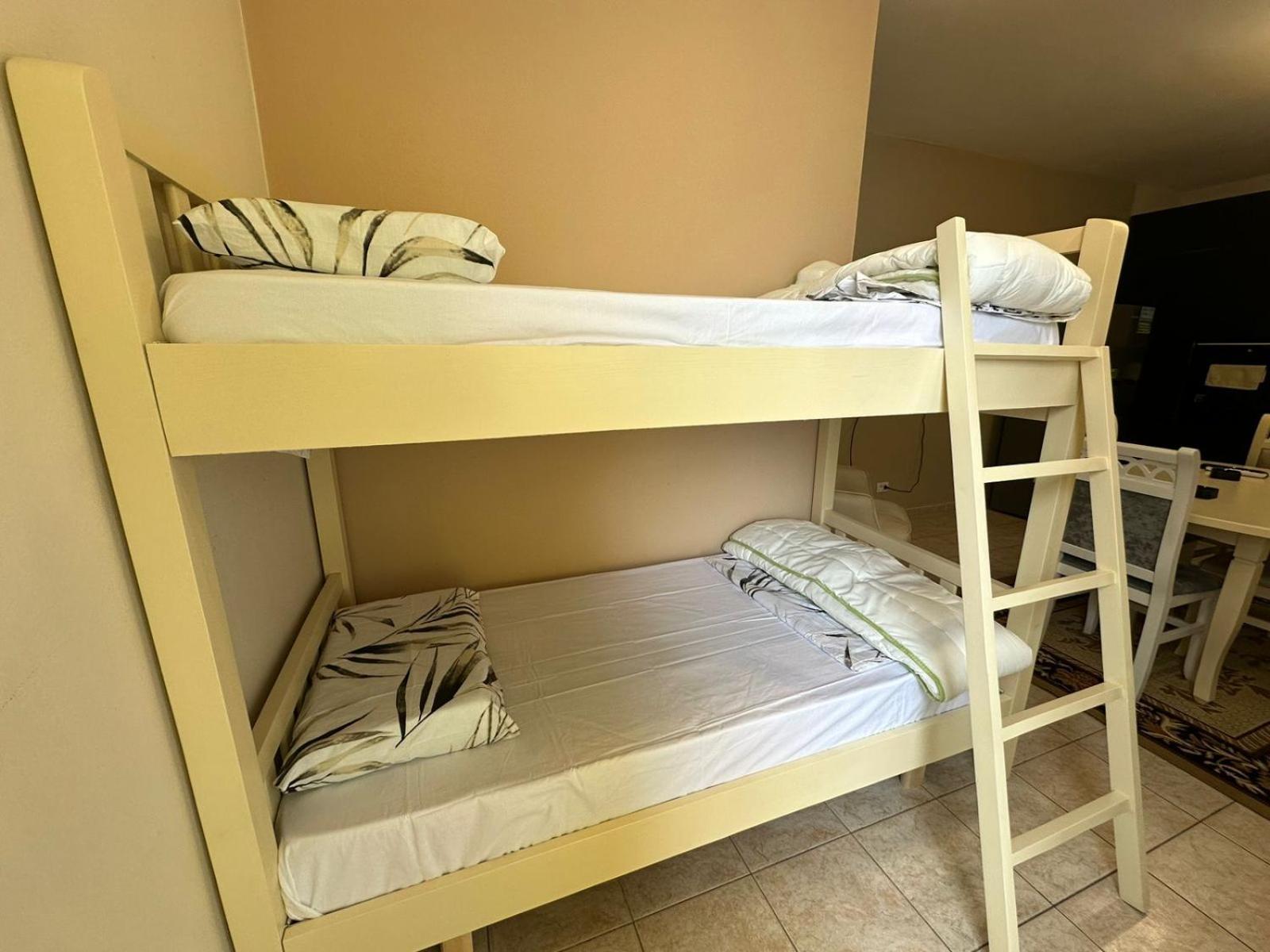 Esar Apartment Драч Екстериор снимка